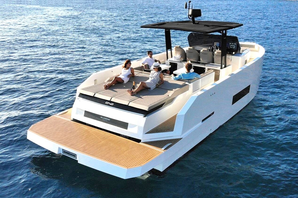 2025-de-antonio-yachts-d42-open-power-9492818-20240802133932641-1_XLARGE